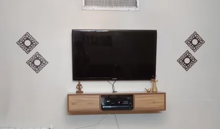 میز تلویزیون دیواری مدل FH86