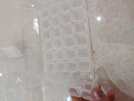 جعبه ابزار خیاطی مدل نظم دهنده منجوق کد 00