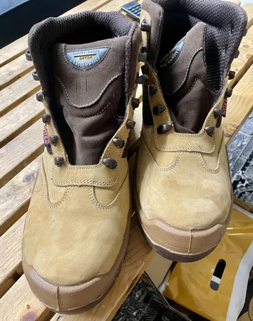 کفش ایمنی مدل CASR-C17