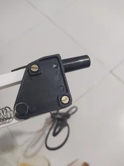 چراغ مطالعه صنایع کریم زاده مدل EN-101 همراه با لامپ ال ای دی 9 وات