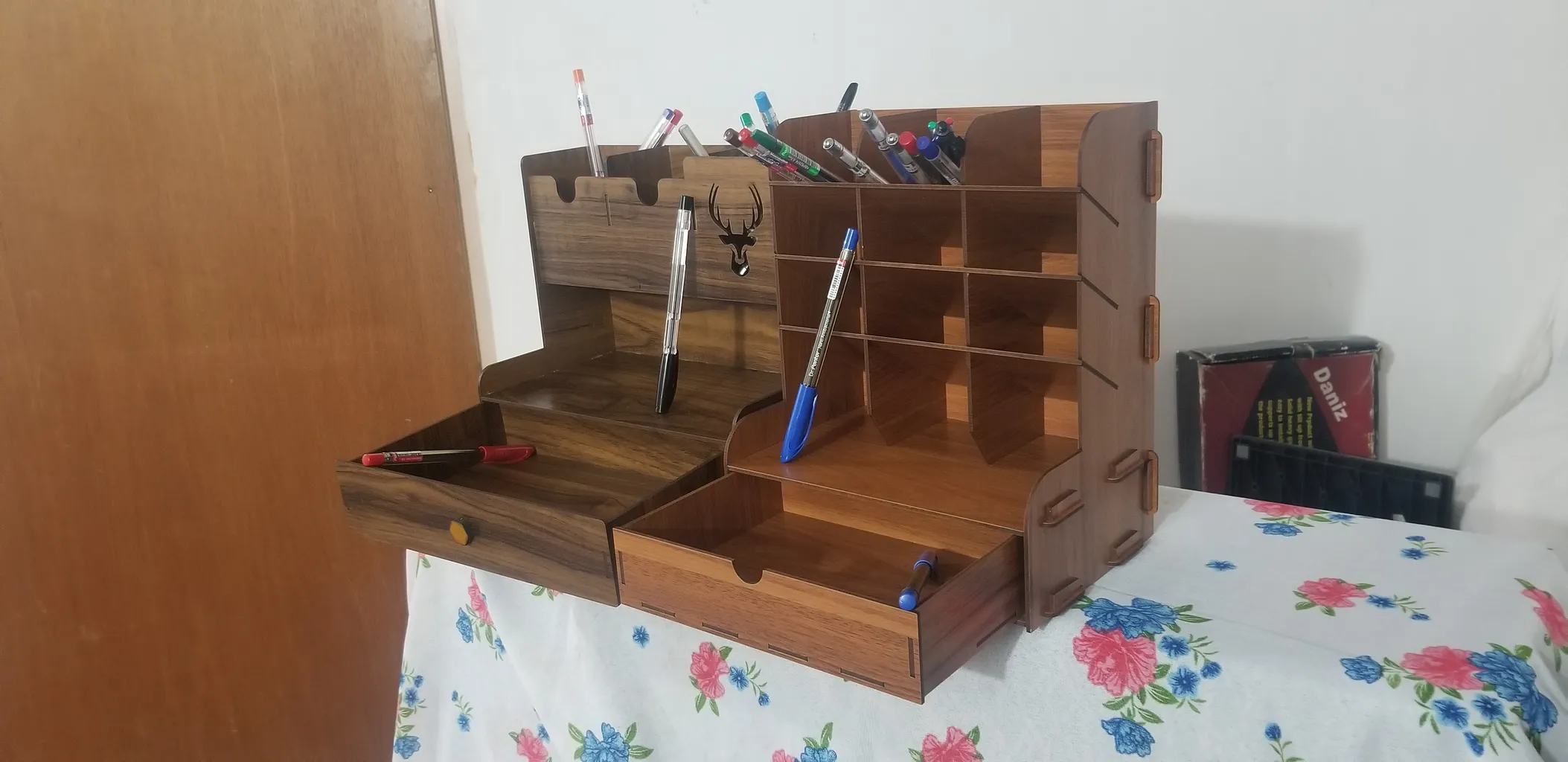 جامدادی رومیزی کمیل مدل 001