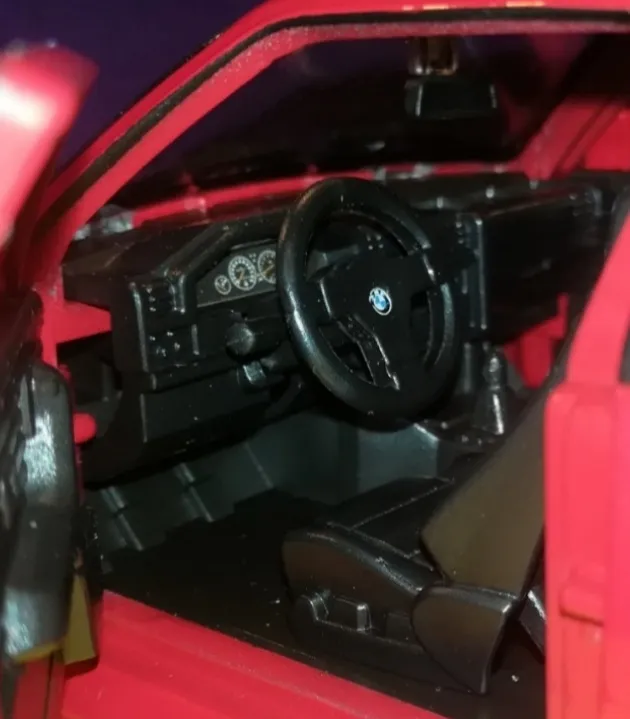 ماکت ماشین بوراگو مدل  BMW 3 Series M3 (E30) 1988