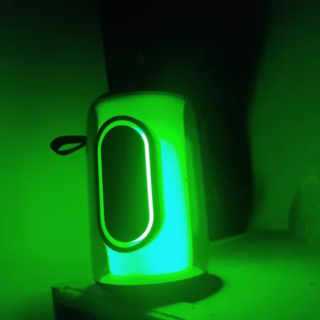 اسپیکر بلوتوثی قابل حمل مدل R-G-B LIGHT- up