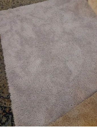 فرش ماشینی مدل شگی فلوکاتی طرح پرزبلند زمینه طوسی