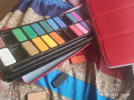 آبرنگ پییرسز 24 رنگ مدل جعبه فلزی