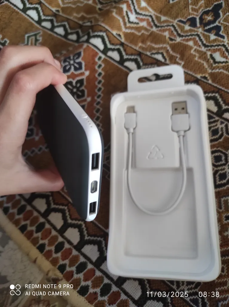 شارژ همراه وگر مدل V11 ظرفیت 25000 میلی آمپر ساعت