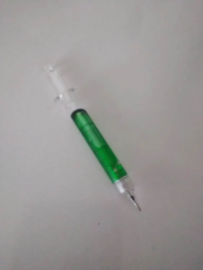 مداد نوکی 0.5 میلی متری طرح آمپول کد 009