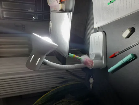 چراغ مطالعه مدل sDL-105 همراه با لامپ 6 وات ال ای دی سهند