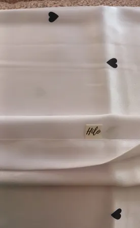 رو بالشی مدل ساتن ابریشم طرح قلب