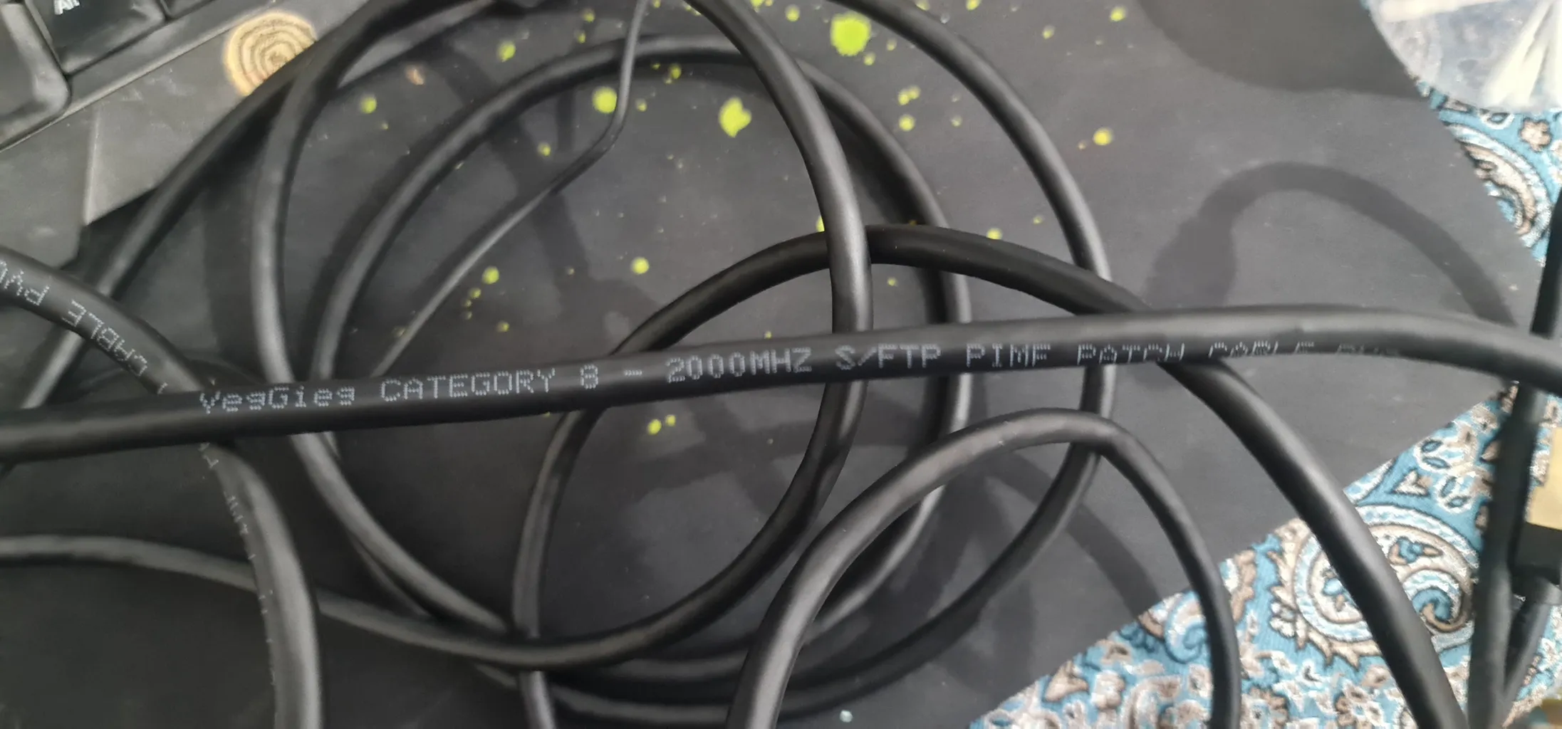 کابل شبکه Cat8 وگیگ مدل V-E808 کابل شبکه Cat8 وگیگ مدل V-E808