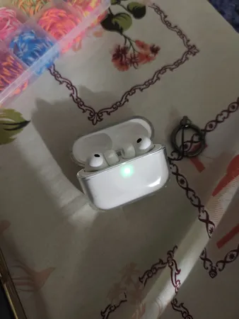 هدفون بلوتوثی اپل مدل AirPods Pro 3