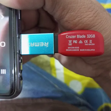 فلش مموری سن دیسک مدل Cruzer Blade CZ50 ظرفیت 32 گیگابایت با رابط USB 2.0