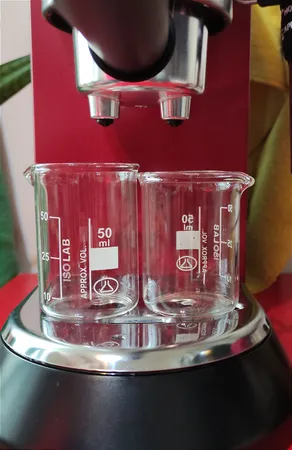 بشر آزمایشگاه مدل beaker ظرفیت 50 میلی لیتر