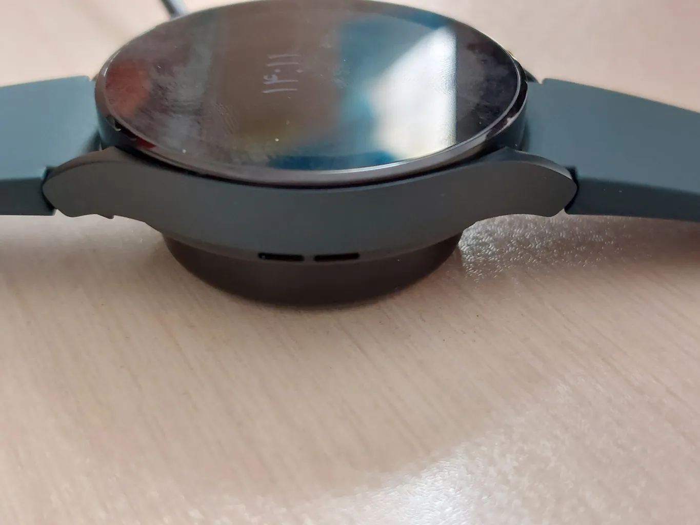 ساعت هوشمند 44 میلی‌متری سامسونگ مدل Galaxy Watch4 با بند سیلیکونی