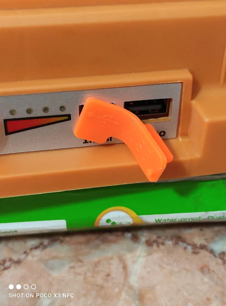 پروژکتور خورشیدی ۱۰۰ وات مدل solari