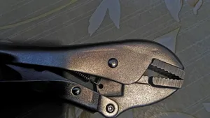 تجریه خرید انبر قفلی دلی مدل DL109010Z سایز 10 اینچ