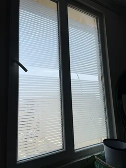 شیشه مات کن طرح کرکره ای کد 1012