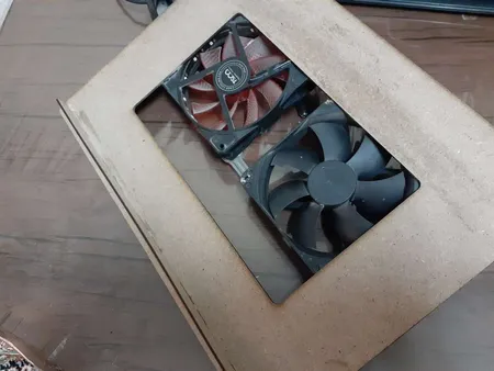 پایه نگهدارنده لپ تاپ مدل پاراکو کد 001