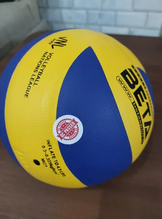 توپ والیبال چرمی بتا مدل MVA6000 سایز 5