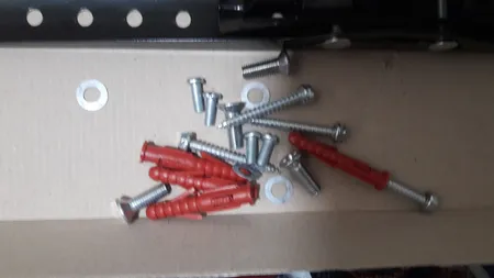 پایه دیواری تلویزیون  مدل T-J300 مناسب تلویزیون های 32 تا 65 اینچ