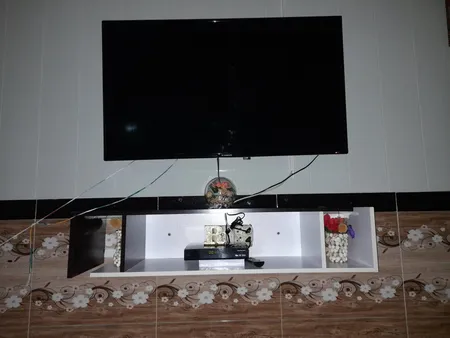 میز تلویزیون دیواری مدل FH245