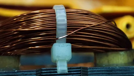 پیچ گوشتی برقی اینتیمکث کد 0104