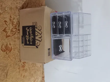 استند لوازم آرایشی مدل donya4