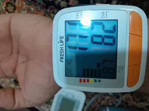 تجریه خرید فشارسنج مچی دیجیتال فرش لایف مدل T4