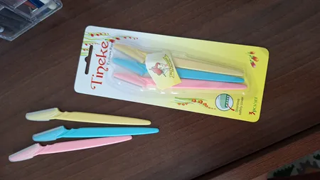 تیغ اصلاح ابرو تینکل مدل01 بسته 6 عددی