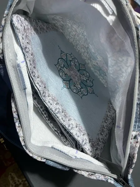 جانماز مدل گل و پروانه دورو طرح دار کد 9988.5