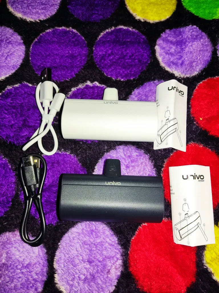 پاوربانک یونیوو مدل UN5000 USB-C ظرفیت 4500 میلی آمپر ساعت