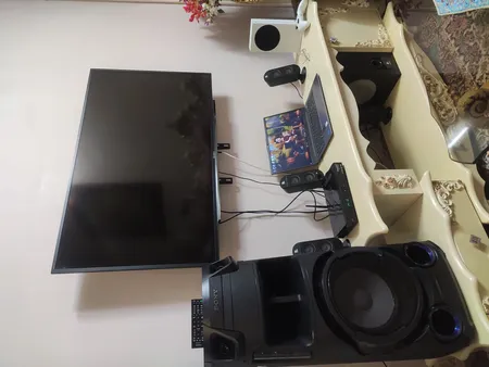 پایه دیواری تلویزیون  مدل براکت  مناسب برای تلویزیون های 40 تا 60 اینچ