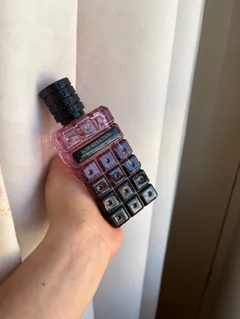 ادو پرفیوم زنانه فراگرنس ورد مدل رز سداکشن اسلندورس حجم 100 میلی لیتر