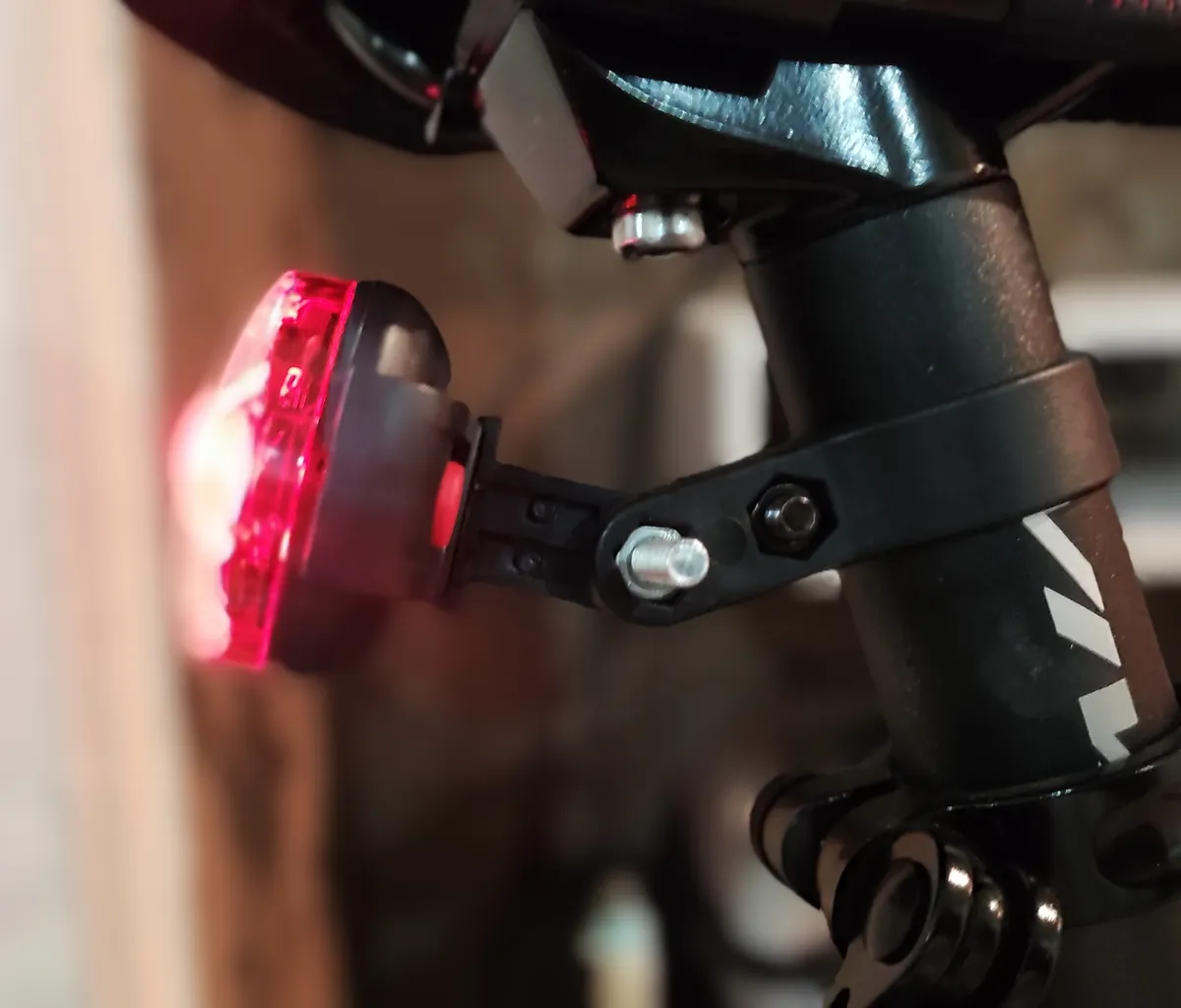 چراغ جلو و عقب دوچرخه کیاکو مدل F5-B5