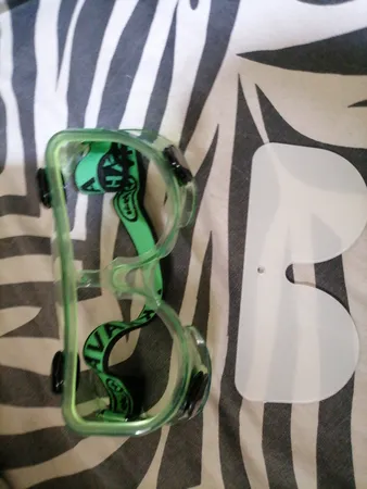 عینک ایمنی اخوان مدل ZHL8787