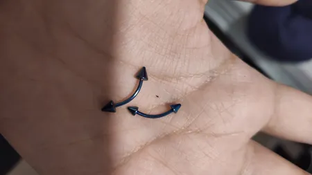 پیرسینگ ابرو کد RKH_186