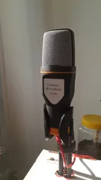 میکروفون ینمای مدل SF-666