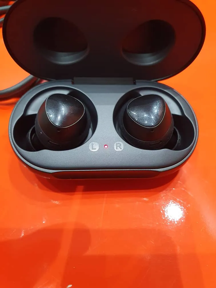 هدفون بی سیم سامسونگ مدل Galaxy Buds SM-R170