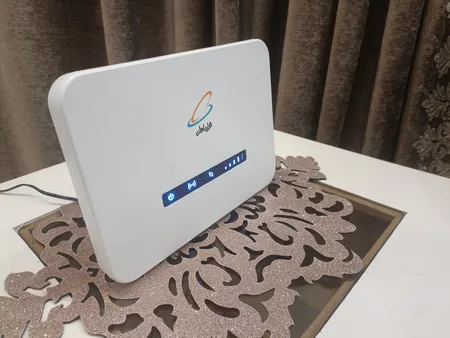 مودم 4.5G همراه اول مدل MIMO 4x4-HA6400 به همراه کارت فعالسازی سیم‌کارت اعتباری و 300 گیگابایت اینترنت 1 ساله