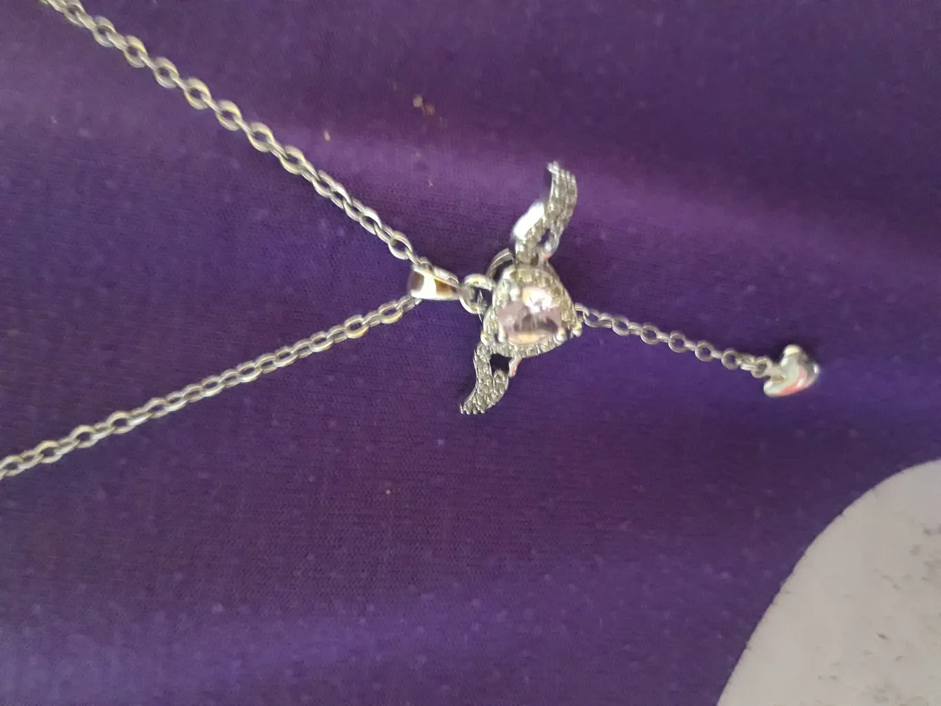 گردنبند زنانه مدل قلب بالدار بال متحرک