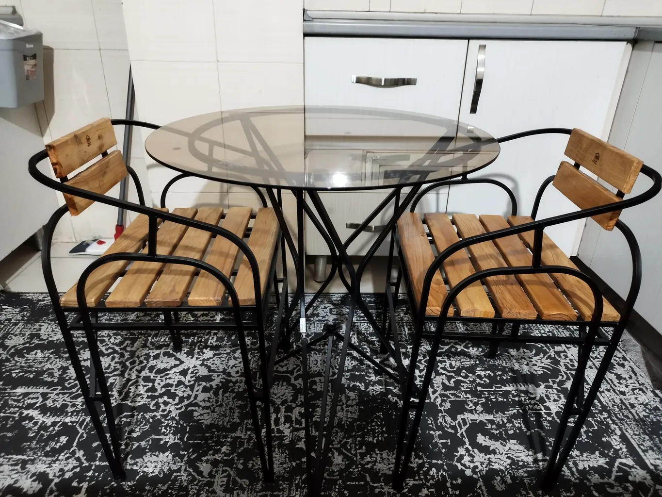 میز و صندلی ناهارخوری 2 نفره دکومرآت مدل ژیان