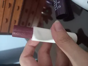 تجریه خرید بالم مرطوب کننده لب هیدرودرم مدل BLACKBERRY BOOST