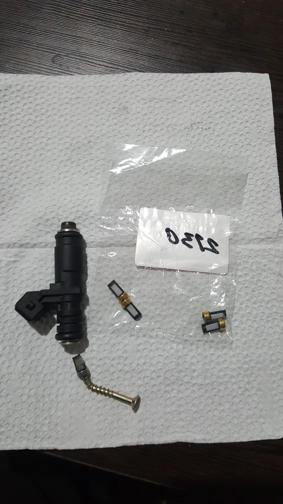 فیلتر سوزن انژکتور خودرو آراکس یدک مدل AY-2130 بسته 4 عددی