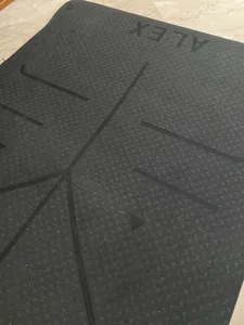 تجریه خرید زیر انداز یوگا الکس مدل 1124 ضخامت 6 میلی متر