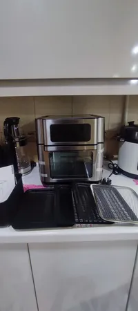 هواپز 12 لیتری بلک اند دکر مدل AOF-100-B5