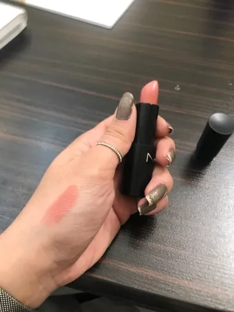 رژ لب جامد نوت سری Mattemoist تحت لیسانس شماره310