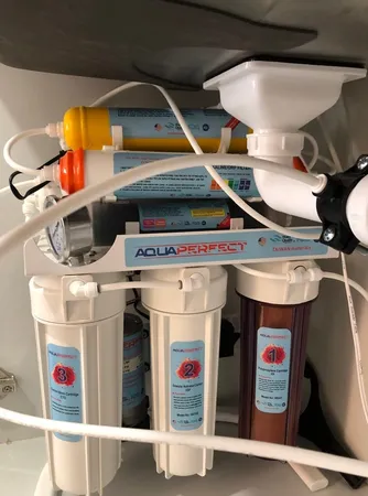 دستگاه تصفیه کننده آب آکواپرفکت راد مدل AP9OABP13-S-TM