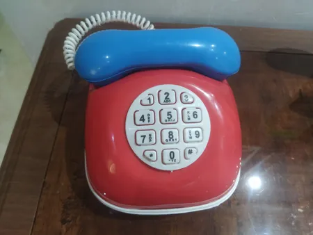 قلک طرح اسباب بازی تلفن و ماشین