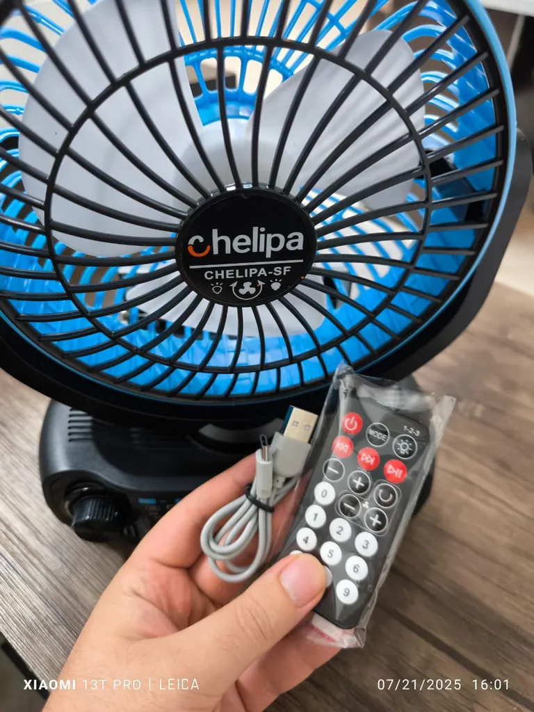 اسپیکر قابل حمل چلیپا مدل Fan Solar Power ظرفیت 4000 میلی آمپر ساعت