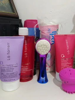 ژل بهداشتی بانوان لافارر مدل 01 مناسب قبل از یائسگی حجم 150 میلی لیتر